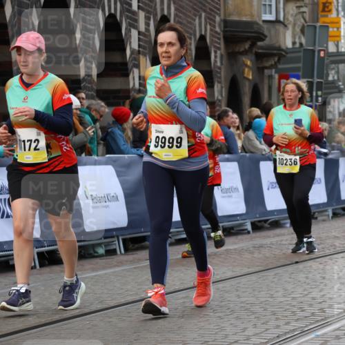 05.10.2025 - 20. swb-Marathon Bremen Strokosch-Dieckow http://msf.ph/oto/9274109 05.10.2025 11:11:39 Ziel 9453, 9680, 9999, 10058, 10235, 10236, 10264, 10333, 11172, 11191 meine-sportfotos.de