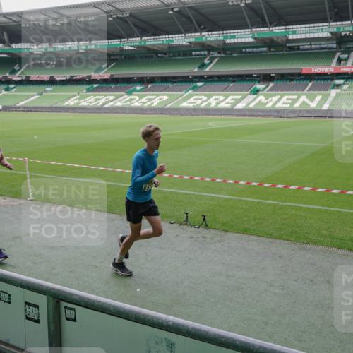 05.10.2025 - 20. swb-Marathon Bremen Michael Burmester http://msf.ph/oto/9274140 05.10.2025 12:49:53 Laufen im Stadion 150, 187, 217, 270, 287, 424, 511, 845, 939, 1257, 1388, 1535, 1609, 1707, 1727, 1876, 1904, 2044, 2356, 3124, 3259, 3353, 3544, 3738, 3885, 3960, 4006, 4318, 4367, 4438, 4870, 5118, 5894, 6214, 6216, 6281, 6431, 6619, 6805, 6877, 7647, 7987, 8216, 8401, 8536, 8873, 9118, 1195, 1654, 2119, 2594, 2988, 2990, 4385, 8630, 9114 meine-sportfotos.de