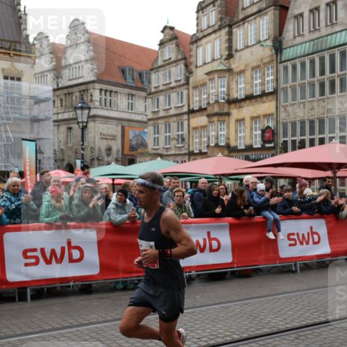 05.10.2025 - 20. swb-Marathon Bremen Yannick Fuchs http://msf.ph/oto/9274179 05.10.2025 12:26:56 Ziel 1493 meine-sportfotos.de