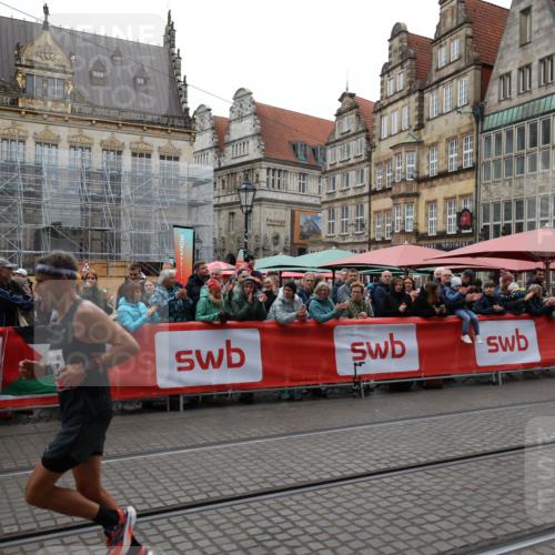 05.10.2025 - 20. swb-Marathon Bremen Yannick Fuchs http://msf.ph/oto/9274204 05.10.2025 12:26:56 Ziel 1493 meine-sportfotos.de