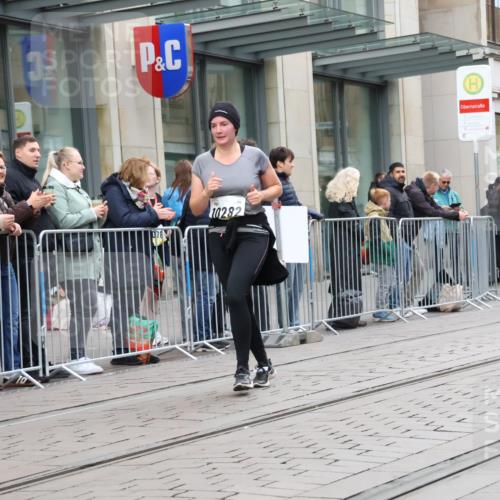05.10.2025 - 20. swb-Marathon Bremen Strokosch-Dieckow http://msf.ph/oto/9274212 05.10.2025 11:12:09 Ziel 9373, 9374, 9736, 10190, 10282, 10622, 10899, 11085, 11285, 11535, 9373, 9374, 9736, 10190, 10282, 10622, 10899, 11085, 11285, 11535 meine-sportfotos.de