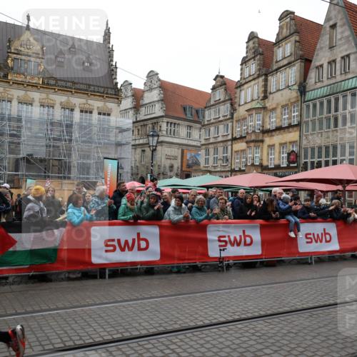 05.10.2025 - 20. swb-Marathon Bremen Yannick Fuchs http://msf.ph/oto/9274225 05.10.2025 12:26:56 Ziel 1493 meine-sportfotos.de