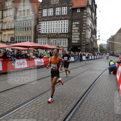 05.10.2025 - 20. swb-Marathon Bremen Yannick Fuchs http://msf.ph/oto/9274264 05.10.2025 12:28:57 Ziel 1113, 1948, 2053, 2159, 2292 meine-sportfotos.de