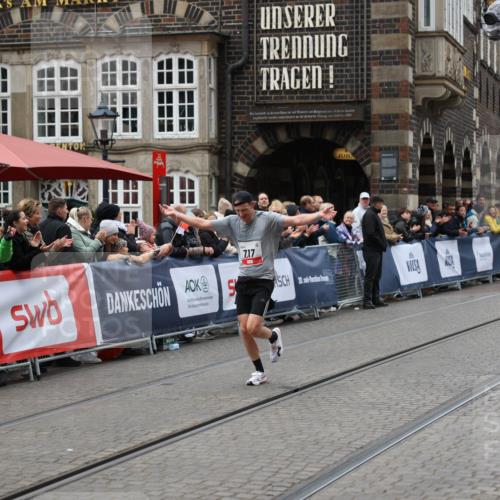 05.10.2025 - 20. swb-Marathon Bremen Yannick Fuchs http://msf.ph/oto/9274329 05.10.2025 12:28:58 Ziel 717, 1113, 1948, 2053, 2159, 2292 meine-sportfotos.de