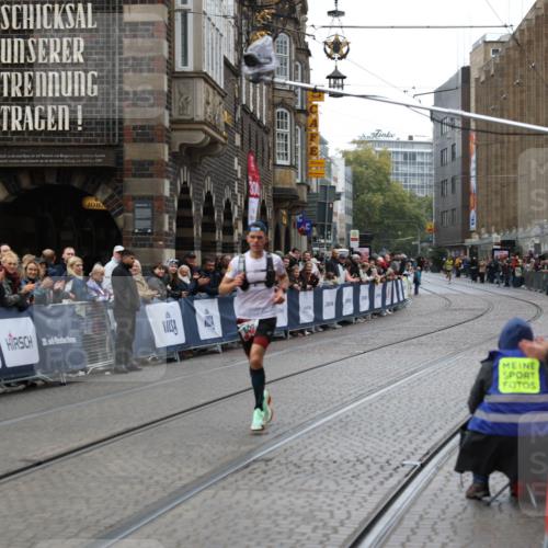 05.10.2025 - 20. swb-Marathon Bremen Yannick Fuchs http://msf.ph/oto/9274423 05.10.2025 12:29:00 Ziel 600, 717, 1113, 1948, 2159, 2292 meine-sportfotos.de