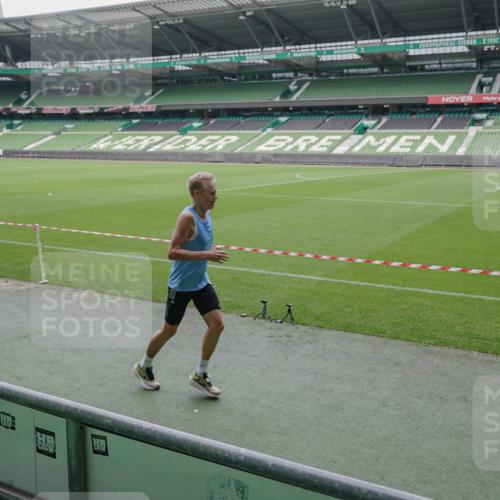 05.10.2025 - 20. swb-Marathon Bremen Michael Burmester http://msf.ph/oto/9274745 05.10.2025 12:50:43 Laufen im Stadion 122, 334, 601, 679, 688, 736, 745, 845, 906, 939, 1025, 1033, 1037, 1044, 1166, 1359, 1388, 1450, 1689, 1707, 2059, 2381, 2721, 3228, 3259, 3291, 3419, 3608, 4318, 4366, 4367, 4938, 4962, 5118, 5184, 5389, 5418, 5564, 5817, 5838, 5873, 6216, 6252, 6281, 6401, 6477, 6681, 6717, 7493, 7826, 7963, 8083, 8907, 8995, 217, 287, 511, 1388, 3353, 3885, 4006, 4870, 5894, 6214, 8401, 8536, 8873, 9118 meine-sportfotos.de