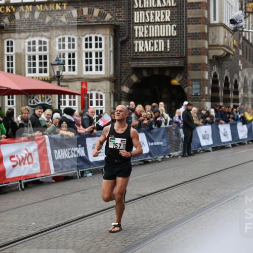 05.10.2025 - 20. swb-Marathon Bremen Yannick Fuchs http://msf.ph/oto/9274805 05.10.2025 12:31:17 Ziel 157 meine-sportfotos.de