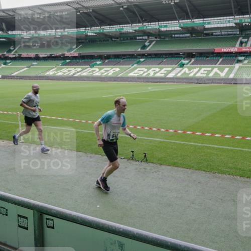 05.10.2025 - 20. swb-Marathon Bremen Michael Burmester http://msf.ph/oto/9274839 05.10.2025 12:50:54 Laufen im Stadion 122, 334, 503, 601, 679, 688, 736, 745, 906, 1025, 1033, 1037, 1044, 1166, 1359, 1450, 1499, 1689, 1909, 2059, 2381, 2721, 3228, 3267, 3291, 3419, 3608, 3661, 4032, 4104, 4366, 4938, 4962, 5184, 5389, 5418, 5551, 5564, 5817, 5838, 5873, 6066, 6252, 6401, 6477, 6681, 6717, 7493, 7826, 7963, 8083, 8907, 8995, 217, 287, 511, 845, 939, 1388, 1707, 3259, 3353, 4006, 4318, 4367, 5118, 6214, 6216, 6281, 8401, 8536, 8873, 9118 meine-sportfotos.de