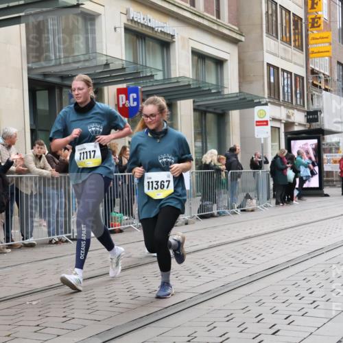 05.10.2025 - 20. swb-Marathon Bremen Strokosch-Dieckow http://msf.ph/oto/9274988 05.10.2025 11:13:07 Ziel 10273, 10433, 11117, 11367, 10273, 10433, 11117, 11367 meine-sportfotos.de