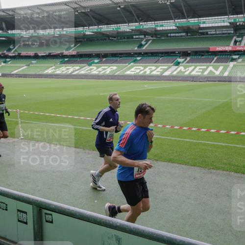 05.10.2025 - 20. swb-Marathon Bremen Michael Burmester http://msf.ph/oto/9275253 05.10.2025 12:51:20 Laufen im Stadion 122, 334, 503, 601, 688, 745, 750, 1037, 1064, 1120, 1166, 1314, 1450, 1499, 1577, 1689, 1701, 1748, 1909, 1911, 2059, 2279, 2283, 2350, 2447, 2493, 2526, 3267, 3419, 3608, 3661, 4032, 4104, 4260, 4654, 4687, 4962, 5551, 5817, 5838, 5910, 6066, 6210, 6252, 6401, 6477, 6775, 7713, 7723, 8066, 8083, 8682, 8740, 8780, 8995, 736, 745, 1025, 1033, 1044, 1166, 1359, 2381, 3228, 3291, 4366, 5184, 5418, 5564, 6681, 6717, 7493 meine-sportfotos.de