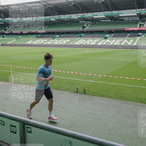 05.10.2025 - 20. swb-Marathon Bremen Michael Burmester http://msf.ph/oto/9275432 05.10.2025 12:51:43 Laufen im Stadion 503, 750, 754, 914, 1029, 1064, 1120, 1314, 1499, 1577, 1701, 1748, 1909, 1911, 1926, 2279, 2283, 2350, 2447, 2493, 2526, 3178, 3267, 3661, 4032, 4104, 4260, 4652, 4654, 4687, 4781, 5068, 5108, 5416, 5551, 5847, 5910, 6066, 6210, 6773, 6775, 7031, 7313, 7419, 7713, 7723, 8066, 8083, 8534, 8682, 8740, 8780, 334, 601, 1037, 1450, 1689, 2059, 3419, 3608, 5817, 5838, 6252, 6401, 6477, 8083, 8995 meine-sportfotos.de