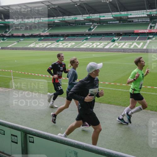 05.10.2025 - 20. swb-Marathon Bremen Michael Burmester http://msf.ph/oto/9275555 05.10.2025 12:52:09 Laufen im Stadion 754, 914, 1029, 1120, 1550, 1552, 1748, 1926, 2283, 2447, 2595, 3033, 3041, 3178, 3626, 4260, 4362, 4652, 4781, 5068, 5108, 5416, 5459, 5561, 5675, 5847, 5910, 6367, 6773, 7012, 7031, 7293, 7313, 7419, 7634, 7713, 8218, 8534, 8558, 8701, 8740, 9115, 503, 750, 1064, 1314, 1499, 1577, 1701, 1911, 2279, 2350, 2493, 2526, 4104, 4654, 4687, 6066, 6210, 6775, 7723, 8066, 8682, 8780 meine-sportfotos.de
