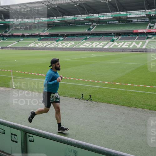 05.10.2025 - 20. swb-Marathon Bremen Michael Burmester http://msf.ph/oto/9275594 05.10.2025 12:52:25 Laufen im Stadion 615, 793, 1029, 1298, 1431, 1550, 1552, 1926, 2595, 3033, 3041, 3178, 3626, 4362, 4781, 4805, 4914, 4935, 5068, 5108, 5416, 5447, 5459, 5561, 5675, 6367, 6630, 6677, 7012, 7031, 7277, 7293, 7313, 7416, 7419, 7634, 7773, 7975, 8218, 8349, 8534, 8558, 8580, 8701, 8921, 9115, 10338, 750, 754, 914, 1120, 1314, 1748, 1911, 1926, 2279, 2283, 2447, 4260, 4652, 4687, 5847, 5910, 6773, 7713, 8066, 8682, 8740, 8780 meine-sportfotos.de