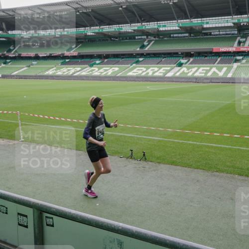 05.10.2025 - 20. swb-Marathon Bremen Michael Burmester http://msf.ph/oto/9275793 05.10.2025 12:52:57 Laufen im Stadion 248, 550, 590, 615, 793, 832, 1298, 1367, 1431, 1552, 1600, 1667, 2072, 2075, 2595, 3033, 4132, 4218, 4362, 4573, 4729, 4746, 4805, 4914, 4935, 5169, 5447, 5459, 5561, 5579, 5675, 5866, 6492, 6630, 6677, 7277, 7416, 7634, 7773, 7975, 8238, 8297, 8349, 8431, 8462, 8580, 8921, 10338, 1029, 1550, 2595, 3033, 3041, 3626, 5068, 5416, 6367, 7012, 7031, 7293, 7313, 8218, 8534, 8558, 8701, 9115 meine-sportfotos.de