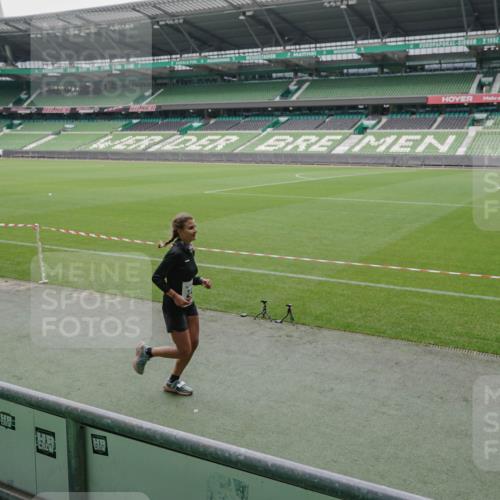 05.10.2025 - 20. swb-Marathon Bremen Michael Burmester http://msf.ph/oto/9275849 05.10.2025 12:53:13 Laufen im Stadion 248, 550, 590, 615, 793, 832, 869, 1367, 1431, 1538, 1600, 1656, 1667, 1868, 2050, 2072, 2075, 2288, 3553, 4132, 4218, 4294, 4573, 4729, 4746, 4805, 4914, 4935, 5169, 5425, 5447, 5579, 5866, 5944, 6492, 6630, 6677, 6806, 7255, 7277, 7408, 7416, 7617, 7773, 7905, 7975, 8238, 8297, 8349, 8431, 8462, 8499, 8709, 8921, 10338, 1298, 1552, 2595, 3033, 3041, 4362, 5459, 5561, 5675, 6630, 7012, 7634, 8218, 8580, 8701, 8921, 9115 meine-sportfotos.de