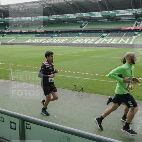 05.10.2025 - 20. swb-Marathon Bremen Michael Burmester http://msf.ph/oto/9275887 05.10.2025 12:53:23 Laufen im Stadion 248, 550, 590, 832, 869, 1009, 1164, 1367, 1431, 1538, 1600, 1656, 1667, 1868, 2030, 2050, 2072, 2075, 2250, 2288, 3363, 3553, 4132, 4218, 4294, 4573, 4729, 4746, 4935, 5169, 5425, 5571, 5579, 5866, 5944, 6492, 6806, 7255, 7408, 7617, 7905, 8238, 8297, 8431, 8462, 8499, 8709, 615, 793, 1298, 1431, 4362, 4805, 4914, 5447, 5561, 6630, 6677, 7277, 7416, 7634, 7773, 7975, 8349, 8580, 8921, 10338 meine-sportfotos.de