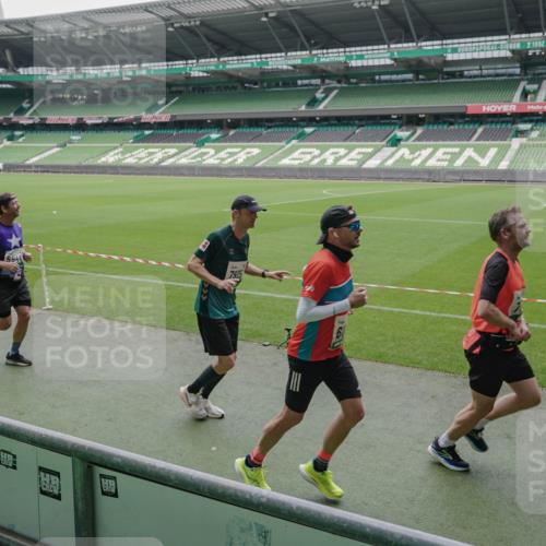 05.10.2025 - 20. swb-Marathon Bremen Michael Burmester http://msf.ph/oto/9275904 05.10.2025 12:53:25 Laufen im Stadion 248, 550, 590, 832, 869, 1009, 1164, 1367, 1538, 1600, 1656, 1667, 1868, 2030, 2050, 2072, 2075, 2250, 2288, 3363, 3553, 4132, 4218, 4294, 4573, 4729, 4746, 4935, 5169, 5425, 5571, 5579, 5866, 5944, 6492, 6806, 7255, 7408, 7617, 7905, 8238, 8297, 8431, 8462, 8499, 8709, 615, 793, 1298, 1431, 4805, 4914, 4935, 5447, 5561, 6630, 6677, 7277, 7416, 7634, 7773, 7975, 8349, 8580, 8921, 10338 meine-sportfotos.de