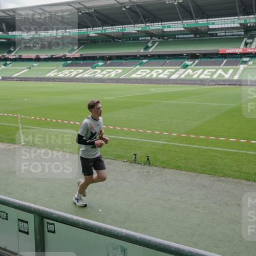 05.10.2025 - 20. swb-Marathon Bremen Michael Burmester http://msf.ph/oto/9276020 05.10.2025 12:53:46 Laufen im Stadion 89, 248, 250, 368, 458, 496, 507, 869, 950, 1009, 1020, 1164, 1165, 1428, 1460, 1489, 1538, 1608, 1656, 1667, 1690, 1729, 1736, 1868, 1873, 1943, 2030, 2050, 2250, 2288, 2871, 3363, 3553, 3913, 4294, 4611, 4729, 5024, 5425, 5571, 5576, 5579, 5944, 6244, 6348, 6359, 6492, 6806, 7255, 7408, 7617, 7835, 7905, 8238, 8499, 8511, 8611, 8709, 550, 590, 832, 1367, 1600, 2072, 2075, 4132, 4218, 4573, 4746, 5169, 5866, 8297, 8431, 8462 meine-sportfotos.de