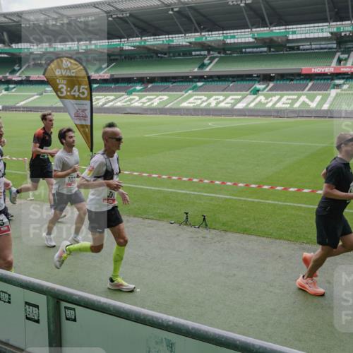 05.10.2025 - 20. swb-Marathon Bremen Michael Burmester http://msf.ph/oto/9276052 05.10.2025 12:53:48 Laufen im Stadion 89, 248, 250, 368, 458, 496, 507, 869, 950, 1009, 1020, 1164, 1165, 1428, 1460, 1489, 1538, 1608, 1656, 1667, 1690, 1729, 1736, 1868, 1873, 1943, 2030, 2050, 2250, 2288, 2871, 3363, 3553, 3913, 4294, 4611, 4729, 5024, 5425, 5571, 5576, 5579, 5944, 6244, 6348, 6359, 6492, 6806, 7255, 7408, 7617, 7835, 7905, 8238, 8499, 8511, 8611, 8709, 832, 1367, 1600, 1667, 2072, 2075, 4132, 4218, 4573, 4729, 4746, 5169, 5579, 5866, 8431, 8462 meine-sportfotos.de
