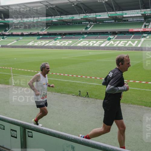 05.10.2025 - 20. swb-Marathon Bremen Michael Burmester http://msf.ph/oto/9276101 05.10.2025 12:53:51 Laufen im Stadion 89, 250, 368, 458, 496, 507, 756, 869, 950, 1009, 1020, 1164, 1165, 1428, 1460, 1489, 1517, 1538, 1608, 1656, 1690, 1729, 1736, 1868, 1873, 1943, 2030, 2050, 2250, 2288, 2871, 3363, 3553, 3913, 4294, 4611, 5024, 5425, 5571, 5576, 5944, 6244, 6348, 6359, 6806, 7232, 7255, 7408, 7617, 7835, 7905, 8238, 8499, 8511, 8611, 8709, 248, 832, 1367, 1667, 2072, 2075, 4132, 4573, 4729, 5169, 5579, 5866, 6492, 8462 meine-sportfotos.de