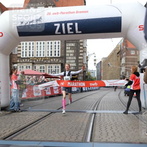 05.10.2025 - 20. swb-Marathon Bremen Yannick Fuchs http://msf.ph/oto/9276171 05.10.2025 12:37:38 Ziel 302, 1101 meine-sportfotos.de