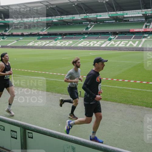 05.10.2025 - 20. swb-Marathon Bremen Michael Burmester http://msf.ph/oto/9276305 05.10.2025 12:54:23 Laufen im Stadion 53, 89, 132, 250, 289, 368, 458, 496, 504, 507, 524, 756, 950, 1020, 1165, 1308, 1428, 1460, 1489, 1517, 1543, 1608, 1690, 1729, 1736, 1873, 1896, 1897, 1943, 1976, 2024, 2180, 2274, 2573, 2767, 2841, 2871, 3193, 3212, 3224, 3359, 3436, 3703, 3913, 4595, 4611, 4837, 4949, 4958, 5022, 5024, 5206, 5576, 5666, 5869, 5978, 6244, 6348, 6359, 6583, 6683, 6853, 7232, 7279, 7494, 7508, 7814, 7835, 7928, 7986, 8511, 8611, 8653, 8737, 869, 1538, 7255, 8709 meine-sportfotos.de