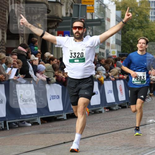 05.10.2025 - 20. swb-Marathon Bremen Strokosch-Dieckow http://msf.ph/oto/9276333 05.10.2025 13:04:24 Ziel 1763, 3320, 5656, 7583 meine-sportfotos.de