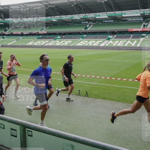 05.10.2025 - 20. swb-Marathon Bremen Michael Burmester http://msf.ph/oto/9276344 05.10.2025 12:54:25 Laufen im Stadion 53, 89, 132, 250, 289, 368, 458, 496, 504, 507, 524, 756, 950, 1020, 1165, 1308, 1428, 1460, 1489, 1517, 1543, 1608, 1690, 1729, 1736, 1873, 1896, 1897, 1943, 1976, 2024, 2180, 2274, 2573, 2767, 2841, 2871, 3193, 3212, 3224, 3359, 3436, 3703, 3913, 4595, 4611, 4837, 4949, 4958, 5022, 5024, 5206, 5452, 5576, 5666, 5869, 5978, 6244, 6348, 6359, 6583, 6683, 6853, 7232, 7279, 7494, 7508, 7814, 7835, 7928, 7986, 8511, 8611, 8653, 8737, 869, 7255 meine-sportfotos.de