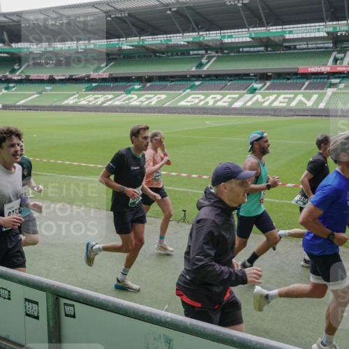 05.10.2025 - 20. swb-Marathon Bremen Michael Burmester http://msf.ph/oto/9276358 05.10.2025 12:54:26 Laufen im Stadion 53, 89, 132, 250, 289, 368, 458, 496, 504, 507, 524, 756, 950, 1020, 1165, 1308, 1428, 1460, 1489, 1517, 1543, 1608, 1690, 1729, 1736, 1873, 1896, 1897, 1943, 1976, 2024, 2180, 2274, 2573, 2767, 2841, 2871, 3193, 3212, 3224, 3359, 3436, 3703, 3913, 4595, 4611, 4837, 4949, 4958, 5022, 5024, 5206, 5452, 5576, 5666, 5869, 5978, 6244, 6348, 6359, 6583, 6683, 6853, 7232, 7279, 7494, 7508, 7814, 7835, 7928, 7986, 8511, 8611, 8642, 8653, 8737 meine-sportfotos.de