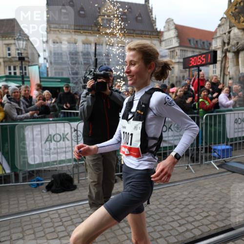 05.10.2025 - 20. swb-Marathon Bremen Yannick Fuchs http://msf.ph/oto/9276393 05.10.2025 12:37:40 Ziel 1101 meine-sportfotos.de