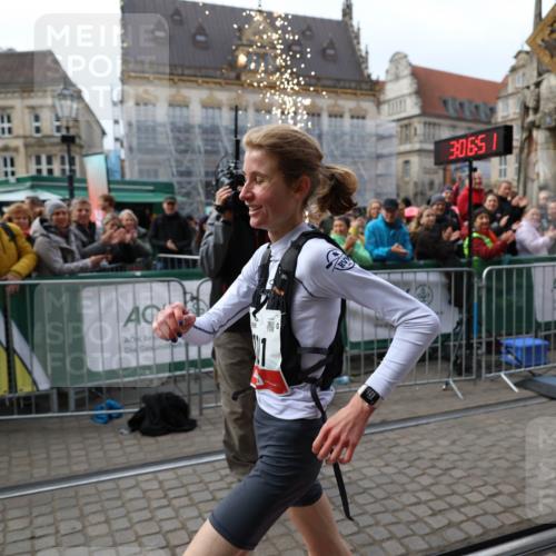 05.10.2025 - 20. swb-Marathon Bremen Yannick Fuchs http://msf.ph/oto/9276424 05.10.2025 12:37:41 Ziel 1101 meine-sportfotos.de