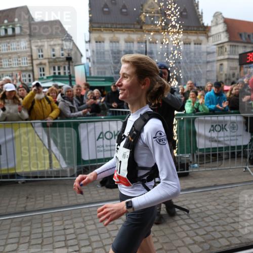 05.10.2025 - 20. swb-Marathon Bremen Yannick Fuchs http://msf.ph/oto/9276435 05.10.2025 12:37:41 Ziel 1101 meine-sportfotos.de
