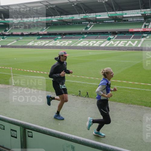 05.10.2025 - 20. swb-Marathon Bremen Michael Burmester http://msf.ph/oto/9276547 05.10.2025 12:54:44 Laufen im Stadion 53, 82, 104, 124, 132, 169, 289, 319, 417, 504, 524, 756, 944, 1308, 1474, 1483, 1517, 1543, 1721, 1873, 1896, 1897, 1945, 1976, 2024, 2180, 2265, 2274, 2431, 2494, 2573, 2767, 2841, 3069, 3193, 3212, 3224, 3359, 3436, 3531, 3703, 3848, 4257, 4595, 4672, 4816, 4837, 4919, 4949, 4958, 5022, 5206, 5452, 5666, 5869, 5978, 6184, 6583, 6683, 6853, 7052, 7232, 7279, 7494, 7508, 7814, 7928, 7986, 8642, 8653, 8737, 89, 250, 368, 458, 507, 950, 1165, 1460, 1489 meine-sportfotos.de