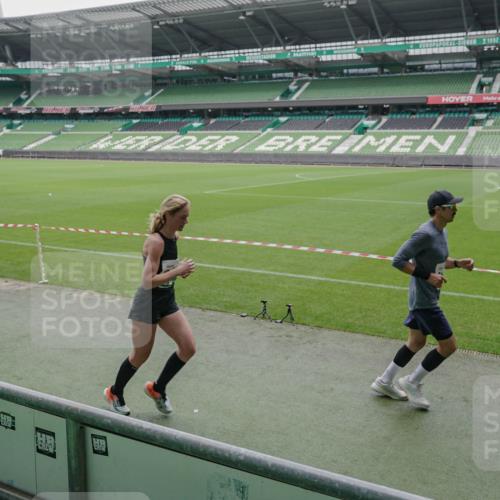 05.10.2025 - 20. swb-Marathon Bremen Michael Burmester http://msf.ph/oto/9276589 05.10.2025 12:54:48 Laufen im Stadion 53, 82, 104, 124, 132, 169, 289, 319, 417, 504, 524, 756, 944, 1308, 1474, 1483, 1517, 1543, 1721, 1896, 1897, 1945, 1976, 2024, 2180, 2265, 2274, 2431, 2494, 2573, 2642, 2767, 2841, 3069, 3193, 3212, 3224, 3359, 3436, 3531, 3703, 3848, 4257, 4595, 4672, 4816, 4837, 4919, 4949, 4958, 5022, 5206, 5452, 5666, 5869, 5978, 6184, 6583, 6683, 6853, 7052, 7232, 7279, 7494, 7508, 7814, 7928, 7986, 8642, 8653, 8737, 89, 250, 368, 458, 507, 950, 1165, 1460, 1489 meine-sportfotos.de