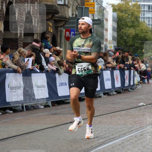 05.10.2025 - 20. swb-Marathon Bremen Strokosch-Dieckow http://msf.ph/oto/9276630 05.10.2025 13:04:33 Ziel 1763, 5656, 7176 meine-sportfotos.de