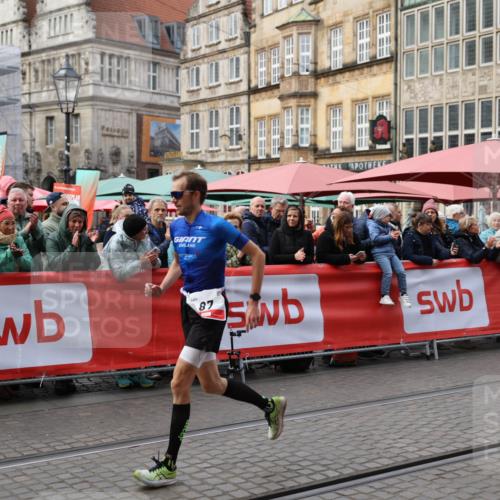 05.10.2025 - 20. swb-Marathon Bremen Yannick Fuchs http://msf.ph/oto/9276634 05.10.2025 12:38:19 Ziel 87 meine-sportfotos.de