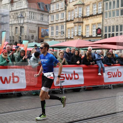 05.10.2025 - 20. swb-Marathon Bremen Yannick Fuchs http://msf.ph/oto/9276641 05.10.2025 12:38:19 Ziel 87 meine-sportfotos.de
