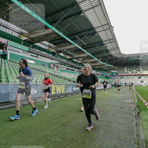 05.10.2025 - 20. swb-Marathon Bremen Michael Burmester http://msf.ph/oto/9276644 05.10.2025 10:27:13 Laufen im Stadion 28, 9009, 9202, 9270, 9285, 9290, 9339, 9351, 9362, 9396, 9400, 9411, 9500, 9590, 9670, 9678, 9709, 9711, 9876, 9878, 9885, 9897, 9921, 9960, 9961, 10045, 10091, 10092, 10277, 10351, 10411, 10568, 10634, 10639, 10649, 10682, 10750, 10773, 10792, 10818, 10822, 10823, 10898, 10947, 11074, 11362, 11446, 11585, 11645, 11659, 11683, 11714, 9250, 9290, 9545, 9590, 10053, 10090, 10304, 10431, 10447, 10633, 10649, 11648, 11715 meine-sportfotos.de