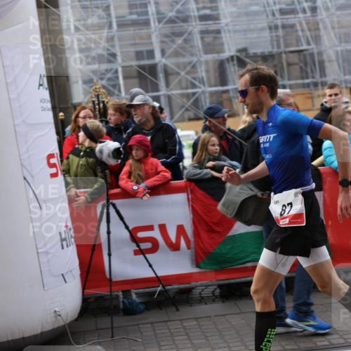 05.10.2025 - 20. swb-Marathon Bremen Yannick Fuchs http://msf.ph/oto/9276679 05.10.2025 12:38:19 Ziel 87 meine-sportfotos.de