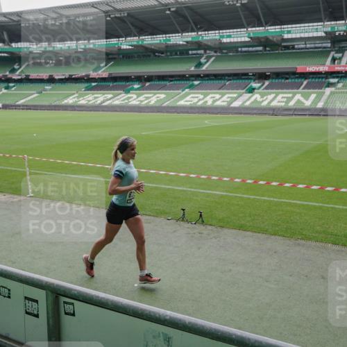 05.10.2025 - 20. swb-Marathon Bremen Michael Burmester http://msf.ph/oto/9276745 05.10.2025 12:55:09 Laufen im Stadion 82, 104, 124, 169, 319, 417, 663, 944, 1308, 1326, 1474, 1483, 1721, 1737, 1897, 1910, 1945, 2022, 2024, 2180, 2265, 2274, 2431, 2494, 2642, 2716, 2767, 3069, 3193, 3224, 3359, 3436, 3489, 3531, 3838, 3848, 4212, 4257, 4595, 4672, 4771, 4816, 4823, 4837, 4919, 4949, 4958, 5034, 5177, 5452, 5554, 5666, 5833, 5869, 5907, 6106, 6184, 6527, 6649, 6683, 7052, 7494, 7814, 7928, 7986, 8642, 8653, 8737, 53, 132, 289, 504, 524, 756, 1896, 1976, 2573, 2841, 3212, 5022, 5206, 5978 meine-sportfotos.de