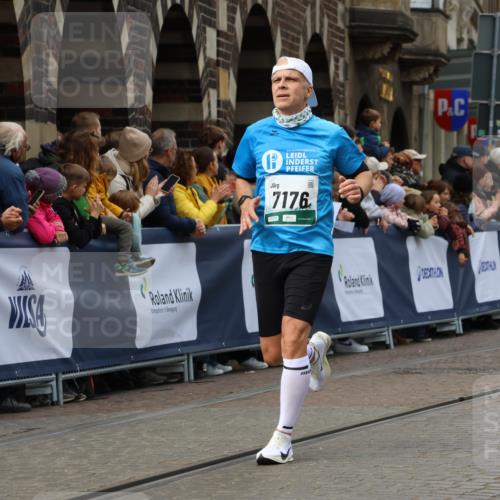 05.10.2025 - 20. swb-Marathon Bremen Strokosch-Dieckow http://msf.ph/oto/9276765 05.10.2025 13:04:39 Ziel 109, 577, 1265, 4966, 7176 meine-sportfotos.de
