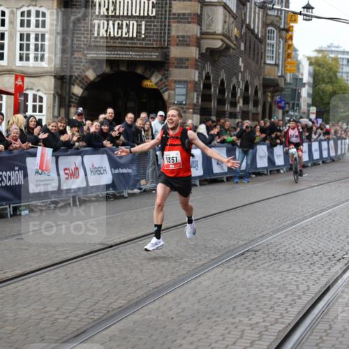 05.10.2025 - 20. swb-Marathon Bremen Yannick Fuchs http://msf.ph/oto/9276866 05.10.2025 12:38:47 Ziel 7, 1351 meine-sportfotos.de