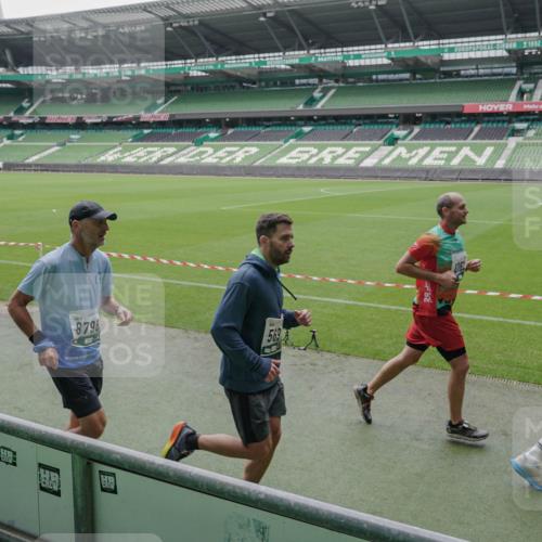 05.10.2025 - 20. swb-Marathon Bremen Michael Burmester http://msf.ph/oto/9277007 05.10.2025 12:55:39 Laufen im Stadion 78, 240, 663, 760, 984, 1261, 1326, 1490, 1531, 1737, 1774, 1825, 1910, 1931, 2022, 2162, 2431, 2459, 2490, 2494, 2605, 2642, 2716, 2884, 2942, 3074, 3489, 3515, 3519, 3612, 3749, 3838, 3944, 4079, 4116, 4149, 4195, 4212, 4288, 4432, 4456, 4771, 4796, 4823, 4853, 4919, 5034, 5093, 5152, 5177, 5289, 5484, 5554, 5615, 5691, 5719, 5833, 5907, 6048, 6106, 6184, 6276, 6515, 6527, 6570, 6615, 6649, 6744, 6820, 6937, 8060, 8144, 82, 104, 124, 169 meine-sportfotos.de