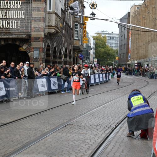 05.10.2025 - 20. swb-Marathon Bremen Yannick Fuchs http://msf.ph/oto/9277046 05.10.2025 12:38:52 Ziel 1351 meine-sportfotos.de