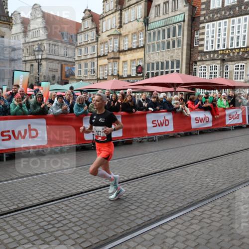 05.10.2025 - 20. swb-Marathon Bremen Yannick Fuchs http://msf.ph/oto/9277185 05.10.2025 12:38:56 Ziel 117, 1351 meine-sportfotos.de