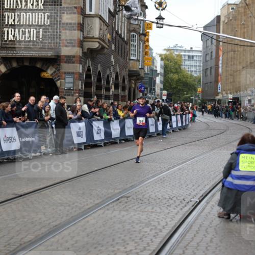 05.10.2025 - 20. swb-Marathon Bremen Yannick Fuchs http://msf.ph/oto/9277232 05.10.2025 12:38:58 Ziel 117 meine-sportfotos.de