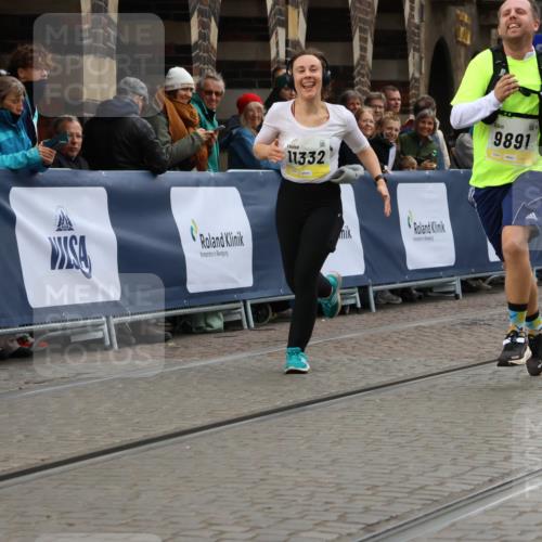 05.10.2025 - 20. swb-Marathon Bremen Strokosch-Dieckow http://msf.ph/oto/9277371 05.10.2025 11:13:15 Ziel 9891, 11332 meine-sportfotos.de