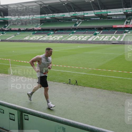 05.10.2025 - 20. swb-Marathon Bremen Michael Burmester http://msf.ph/oto/9277410 05.10.2025 12:56:34 Laufen im Stadion 325, 591, 830, 901, 984, 989, 1161, 1380, 1595, 1679, 2134, 2149, 2263, 2438, 2571, 2634, 3161, 3392, 3606, 3980, 4052, 4101, 4288, 4432, 4485, 5246, 5255, 5370, 5419, 5469, 5490, 6070, 6176, 6375, 6441, 6451, 6689, 6797, 6864, 6926, 7000, 7017, 7283, 7292, 7320, 7431, 7490, 7783, 7920, 8144, 8222, 8479, 8564, 9054, 78, 240, 1261, 1490, 1774, 1825, 1931, 2162, 2459, 2490, 2884, 2942, 3074, 3515, 3612, 3749, 4079, 4116, 4149, 4195, 4432, 4456, 5615, 5691, 5719, 6515 meine-sportfotos.de