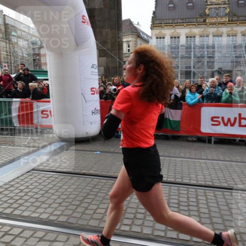 05.10.2025 - 20. swb-Marathon Bremen Yannick Fuchs http://msf.ph/oto/9277450 05.10.2025 12:39:23 Ziel 16 meine-sportfotos.de
