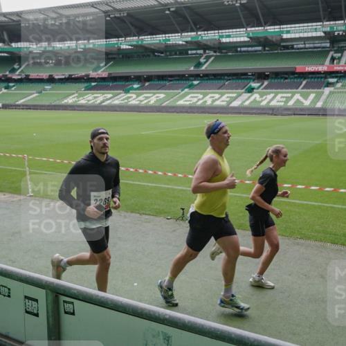 05.10.2025 - 20. swb-Marathon Bremen Michael Burmester http://msf.ph/oto/9277538 05.10.2025 12:57:01 Laufen im Stadion 31, 237, 246, 299, 305, 479, 591, 613, 833, 1161, 1380, 1382, 1595, 1627, 1679, 1971, 1977, 2166, 2263, 2269, 2436, 2438, 2522, 2571, 2634, 3392, 3471, 3606, 3813, 3980, 4101, 4484, 5104, 5246, 5255, 5419, 5503, 5664, 6250, 6267, 6375, 6451, 6486, 6493, 6510, 6768, 6864, 6926, 7000, 7017, 7086, 7283, 7320, 7371, 7390, 7431, 7490, 7546, 7578, 7783, 8023, 8479, 8564, 8903, 8973, 9054, 9129, 325, 830, 901, 989, 2134, 2149, 3161, 4052, 4485, 5469, 5490, 6070, 6441 meine-sportfotos.de